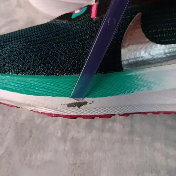 Nike Air Zoom Pegasus 40 Women’s Size 9 Pink Green White Running Shoes - Picture 9 of 16